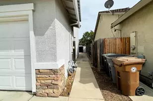 5700 Gold Poppy Way, Elk Grove, CA 95757 - Photo 21