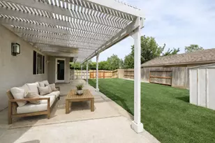 5700 Gold Poppy Way, Elk Grove, CA 95757 - Photo 15