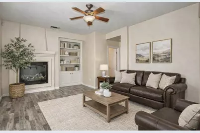 5700 Gold Poppy Way, Elk Grove, CA 95757 - Photo 5