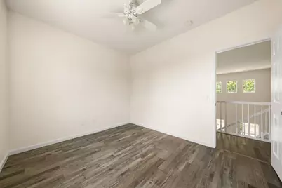 5700 Gold Poppy Way, Elk Grove, CA 95757 - Photo 13