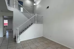 5700 Gold Poppy Way, Elk Grove, CA 95757 - Photo 5