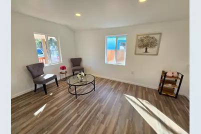 46 South St, Hollister, CA 95023 - Photo 3