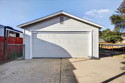 123 Prado St, Salinas, CA 93906 - Photo 29