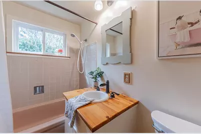 516 8th St, Pacific Grove, CA 93950 - Photo 23