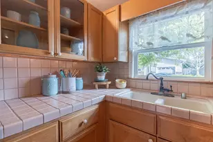 516 8th St, Pacific Grove, CA 93950 - Photo 11