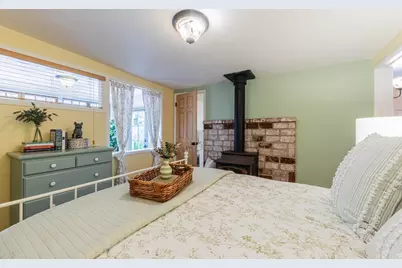 516 8th St, Pacific Grove, CA 93950 - Photo 21