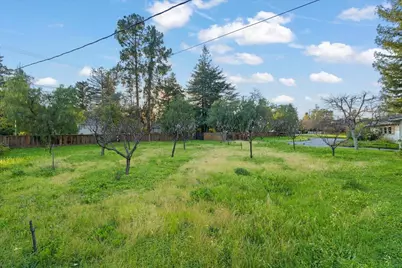 393 Covington Rd, Los Altos, CA 94024 - Photo 29