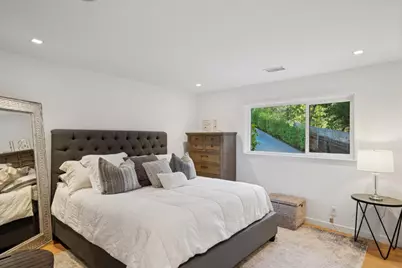 2620 Summit Dr, Burlingame, CA 94010 - Photo 29