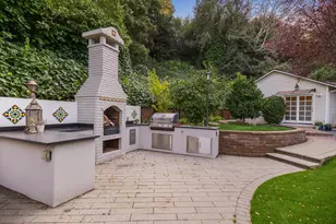 2260 Summit Dr, Hillsborough, CA 94010 - Photo 57