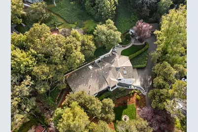 2260 Summit Dr, Hillsborough, CA 94010 - Photo 65