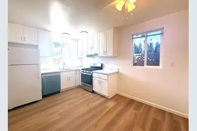 717 Ehrhorn Ave, Mountain View, CA 94041 - Photo 3