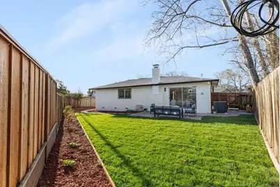 390 Valmy St, Milpitas, CA 95035 - Photo 25