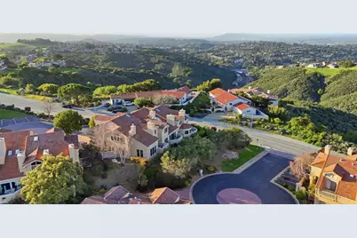 10 Mayflower Ln, San Carlos, CA 94070 - Photo 35