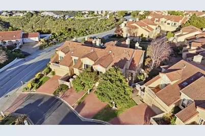 10 Mayflower Ln, San Carlos, CA 94070 - Photo 33