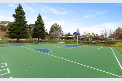 10 Mayflower Ln, San Carlos, CA 94070 - Photo 61