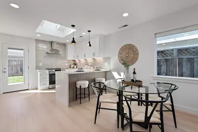 3193 Calzar Dr, San Jose, CA 95118 - Photo 7