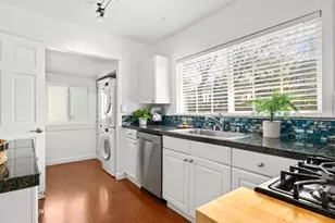 302 Laurel St, Santa Cruz, CA 95060 - Photo 11