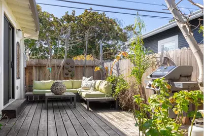 302 Laurel St, Santa Cruz, CA 95060 - Photo 27