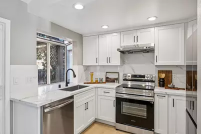 1522 Fujiko Dr, San Jose, CA 95131 - Photo 33