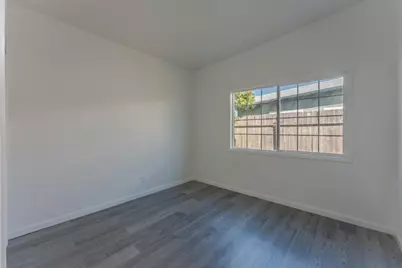 2656 Gonzaga St, East Palo Alto, CA 94303 - Photo 15