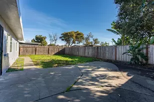 2656 Gonzaga St, East Palo Alto, CA 94303 - Photo 17