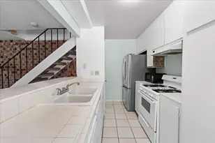 1730 Fremont Ct 2, Davis, CA 95618 - Photo 11