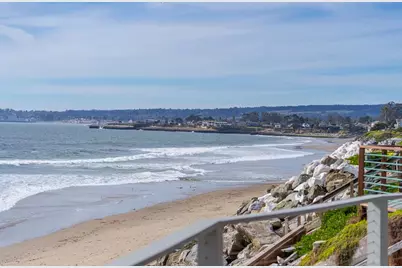 22826 E Cliff Dr, Santa Cruz, CA 95062 - Photo 59