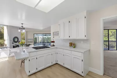 17710 Holiday Dr, Morgan Hill, CA 95037 - Photo 19