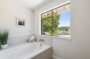 17710 Holiday Dr, Morgan Hill, CA 95037 - Photo 31