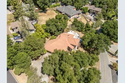 17710 Holiday Dr, Morgan Hill, CA 95037 - Photo 43