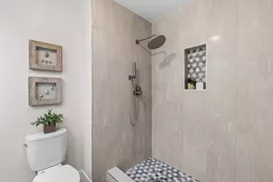 17710 Holiday Dr, Morgan Hill, CA 95037 - Photo 31