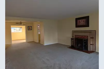 1049 Haven Ave, Redwood City, CA 94063 - Photo 5