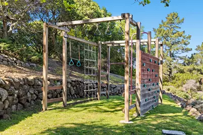 1243 Talbryn Dr, Belmont, CA 94002 - Photo 43