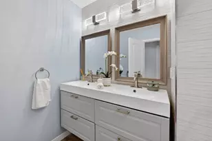 6221 Glider Dr, San Jose, CA 95123 - Photo 17