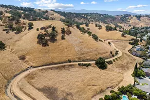 6221 Glider Dr, San Jose, CA 95123 - Photo 37