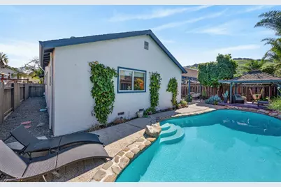 6221 Glider Dr, San Jose, CA 95123 - Photo 31