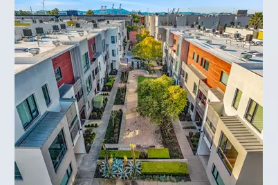 701 Zephyr Dr, Oakland, CA 94607 - Photo 53