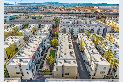 701 Zephyr Dr, Oakland, CA 94607 - Photo 57