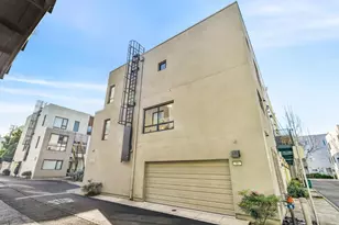 701 Zephyr Dr, Oakland, CA 94607 - Photo 49