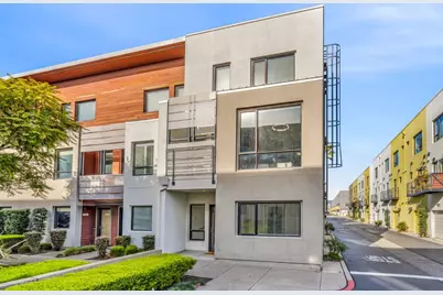 701 Zephyr Dr, Oakland, CA 94607 - Photo 3