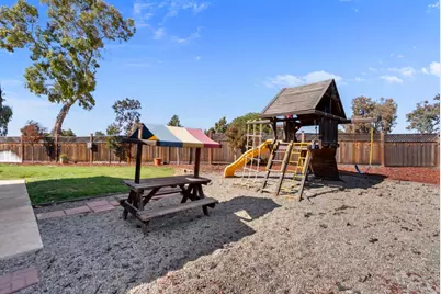 60 Dots Cir, Hollister, CA 95023 - Photo 47