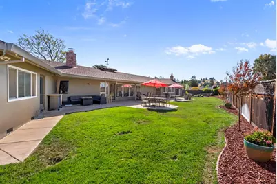 60 Dots Cir, Hollister, CA 95023 - Photo 43