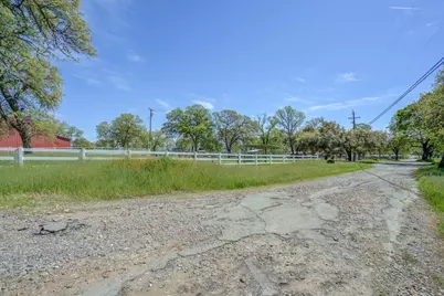 19709 Sweet Brier Pl, Cottonwood, CA 96022 - Photo 33