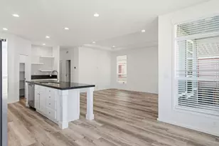 500 W 10th St 140, Gilroy, CA 95020 - Photo 13