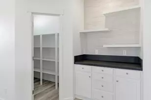 500 W 10th St 140, Gilroy, CA 95020 - Photo 25