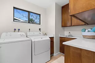 1118 Revere Dr, Sunnyvale, CA 94087 - Photo 29