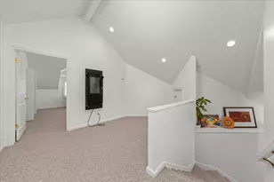 16995 Pine Way, Morgan Hill, CA 95037 - Photo 23