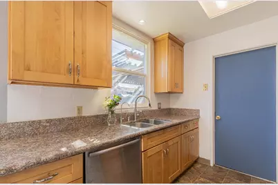 1170 Tyler St, Salinas, CA 93906 - Photo 13