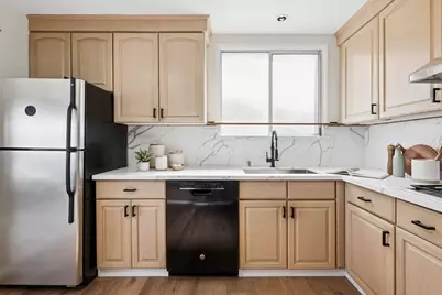 31 Avalon Dr, Daly City, CA 94015 - Photo 21