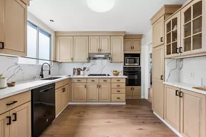 31 Avalon Dr, Daly City, CA 94015 - Photo 19